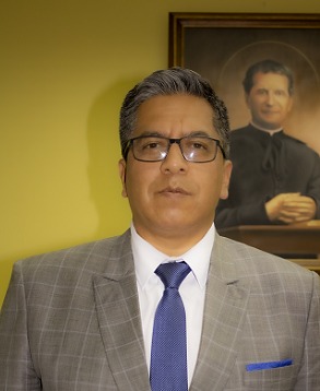 Foto de Mgs. Luis Curay Correa